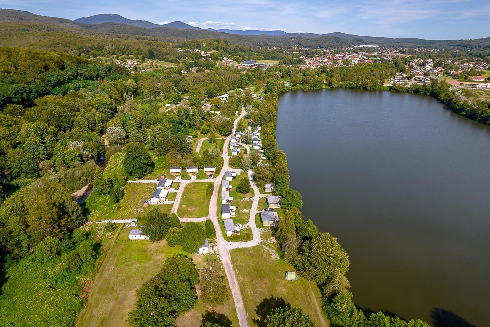 Camping Les Ballastieres - Vosges Du Sud Champagney Bagian luar foto