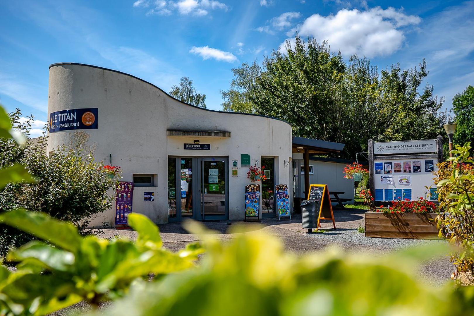 Camping Les Ballastieres - Vosges Du Sud Champagney Bagian luar foto